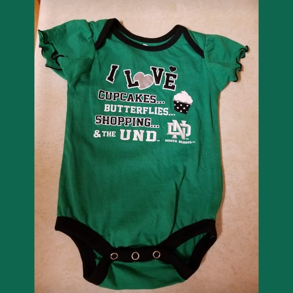 University of North Dakota onsie baby Fighting sioux UND 12 month